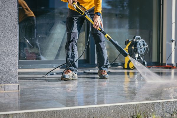 Cost of Concrete Cleaning in Oxnard