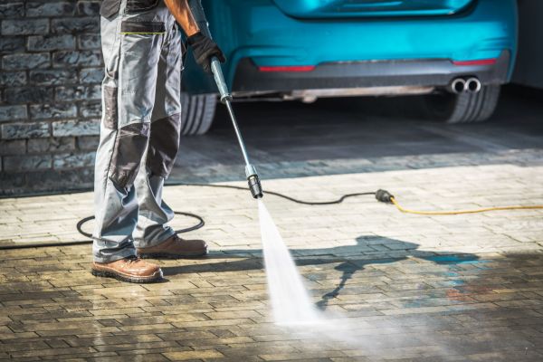 Cost of Driveway Pressure Washing in Oxnard