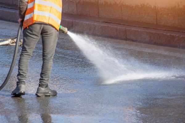 Cost of Asphalt Pressure Washing in Oxnard