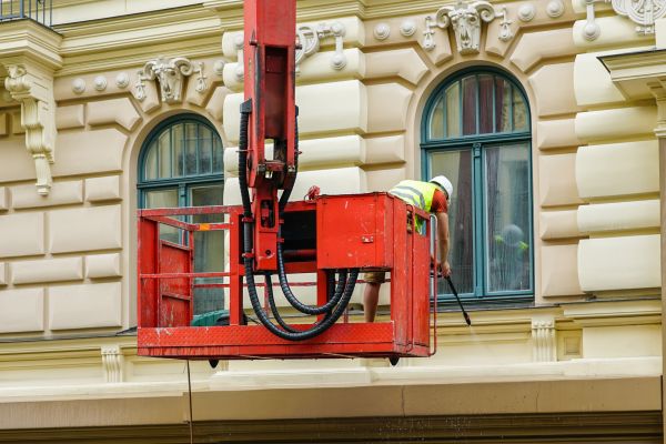 Cost of Building Power Washing in Oxnard