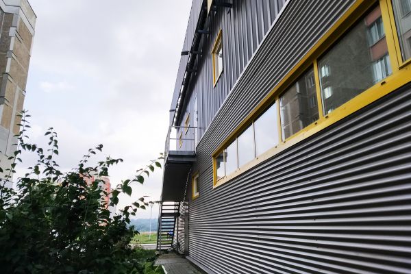 Cost of Aluminum Siding Cleaning in Oxnard