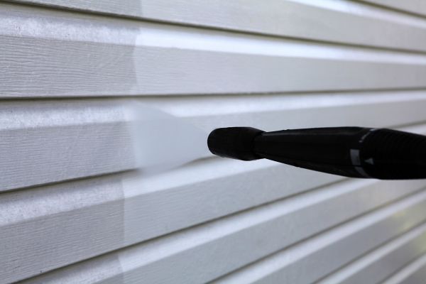 Cost of Condo Siding Power Washing in Oxnard