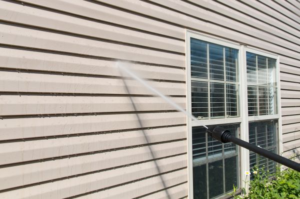 Cost of House Siding Washing in Oxnard
