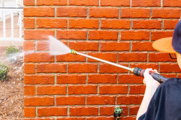 Cost of Wall Pressure Washing in Oxnard